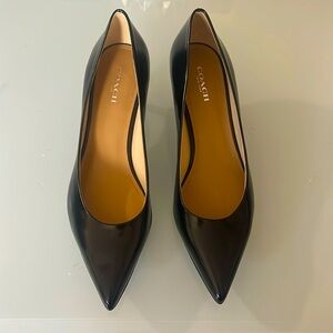 Coach’s shoes like new